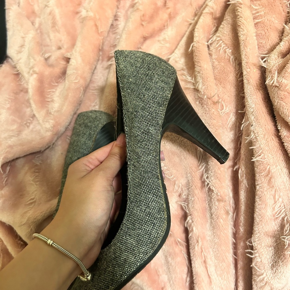 dexter heels